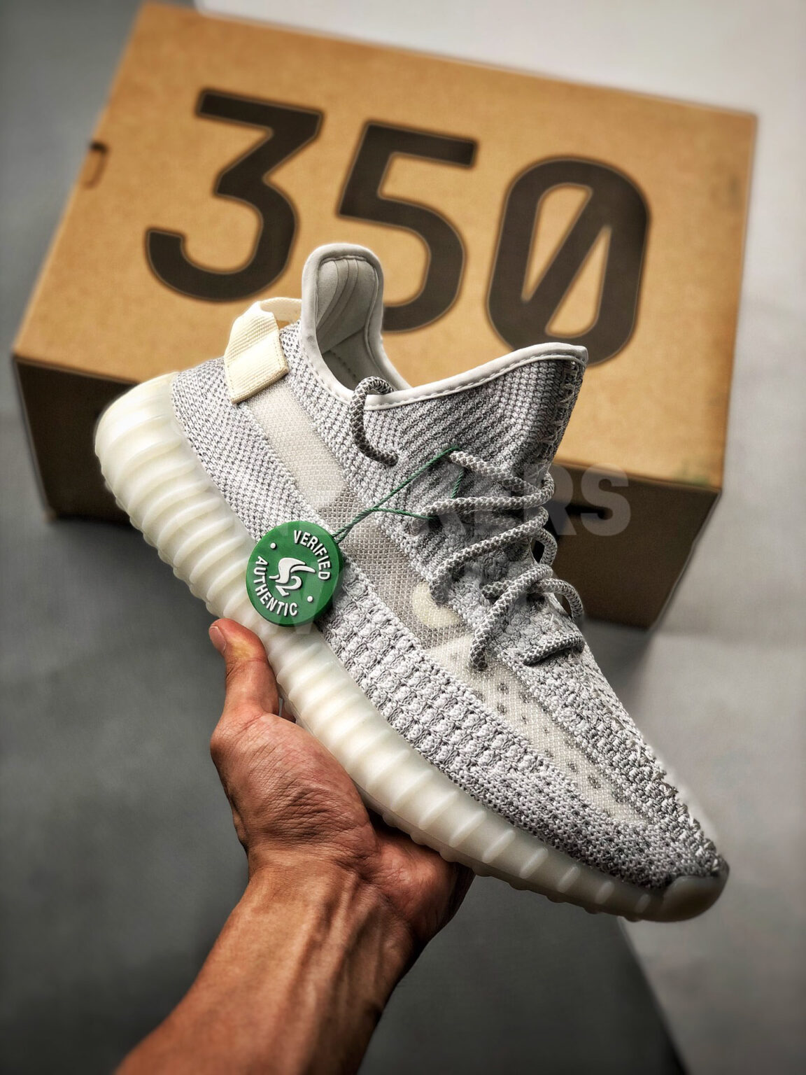 Adidas Yeezy Boost 350 V2 static