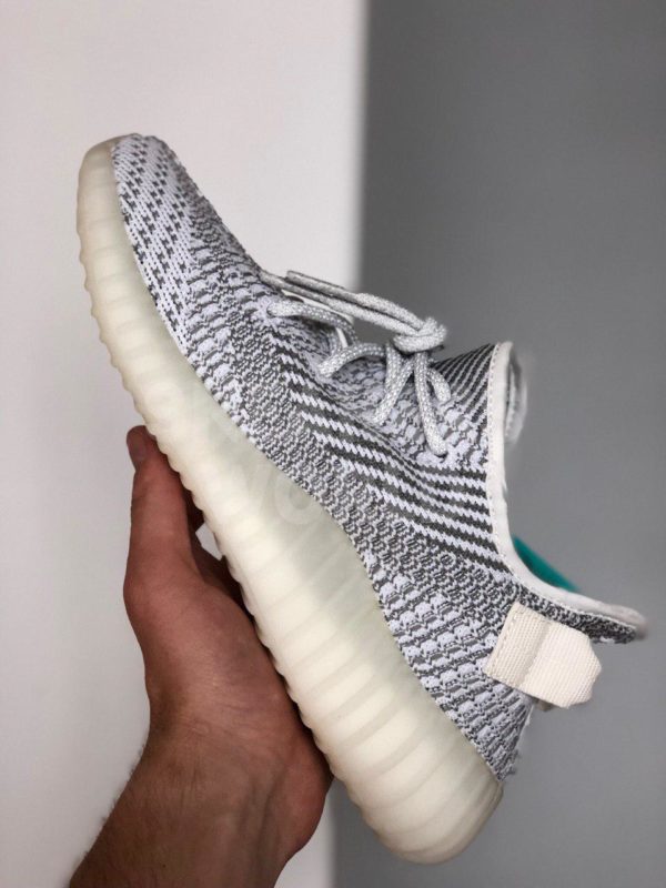 Adidas-Yeezy-Boost-350-V2-static-non