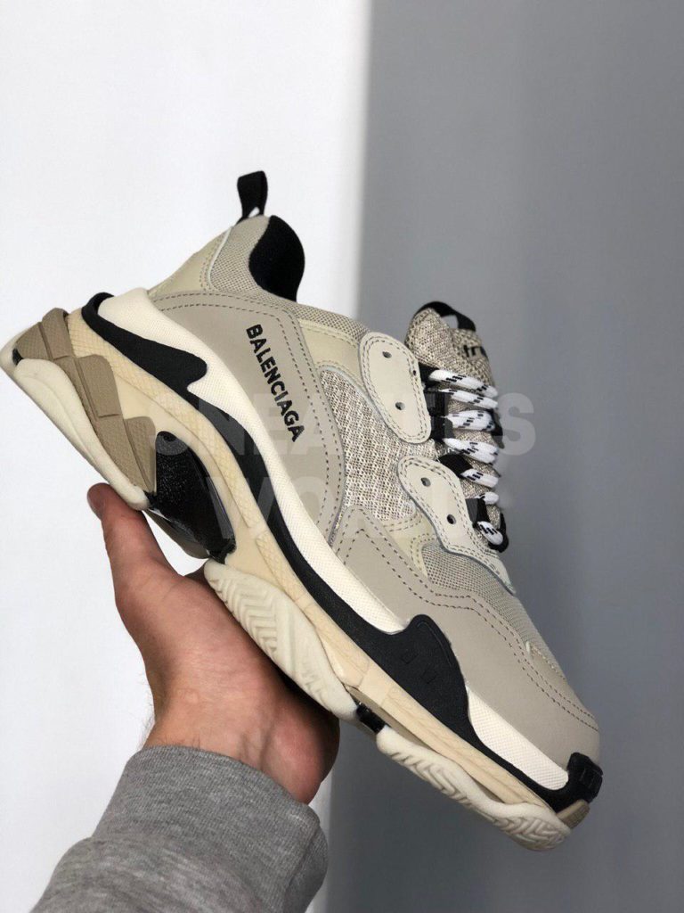 Balenciaga Triple S серые