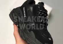 Balenciaga-Triple S-chernye