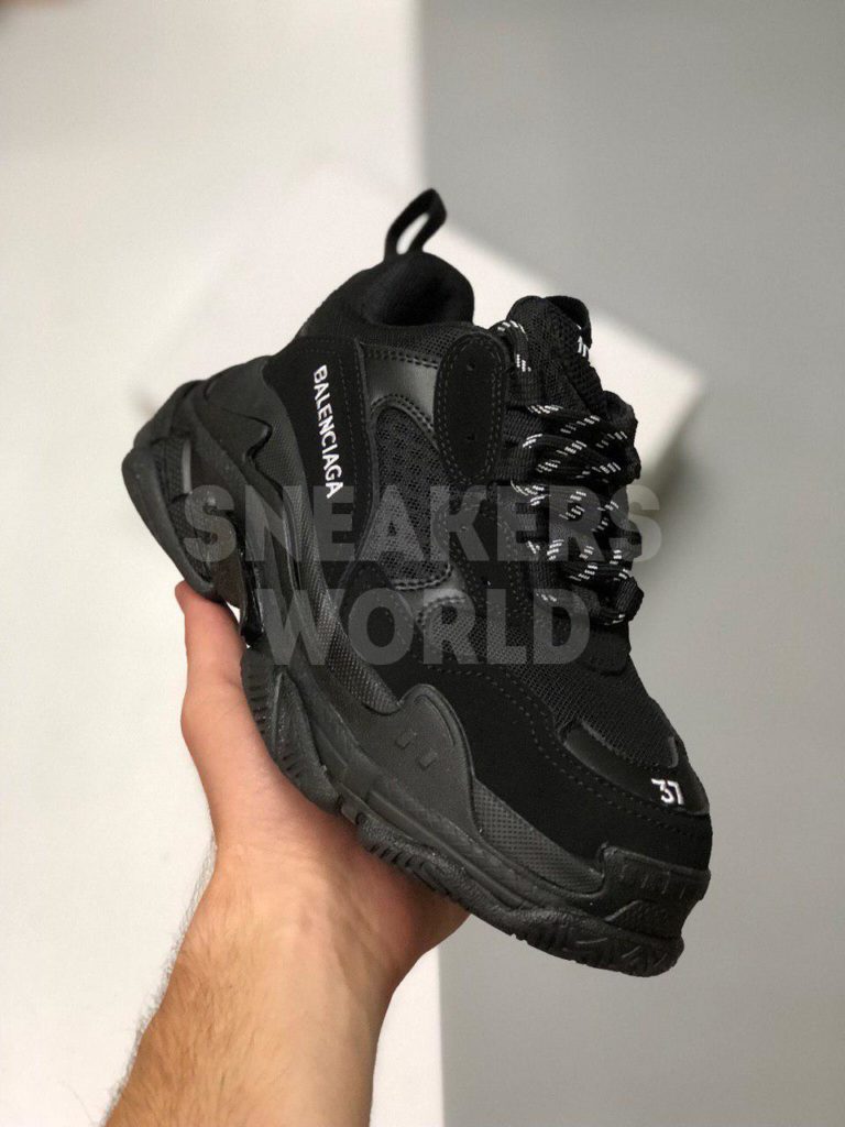 Balenciaga Triple S черные