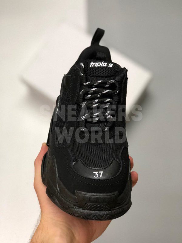 Balenciaga-Triple S-chernye-color-black-kupit-v-spb