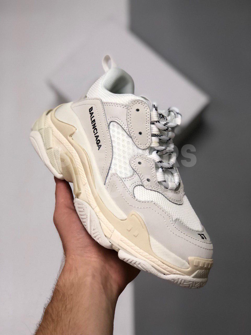 Кроссовки Balenciaga Triple s белые