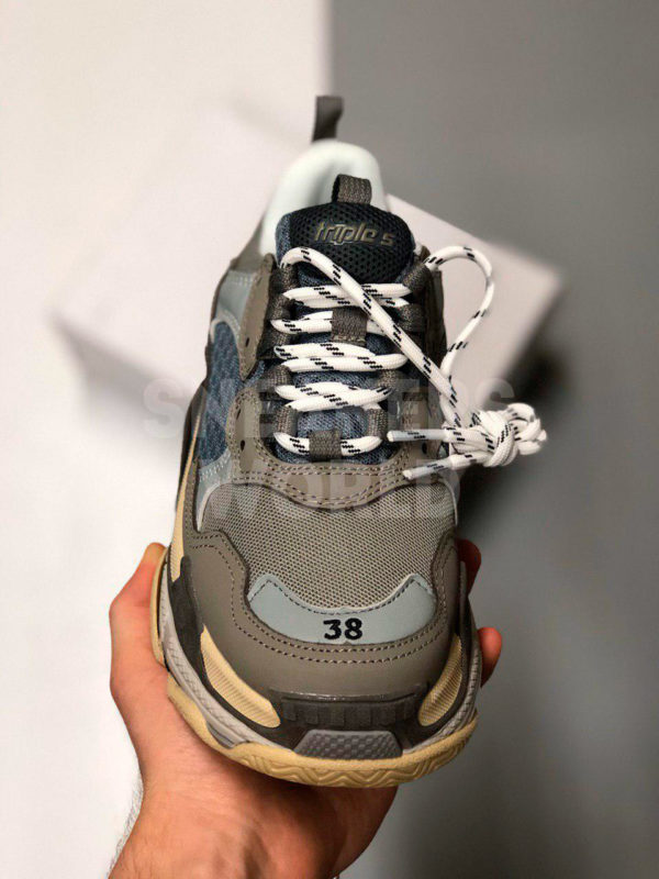 balenciaga-triple-s-grey-color-serye-kupit-v-spb