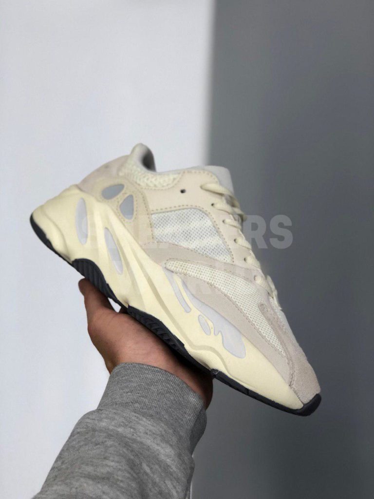 Adidas Yeezy Boost 700 Analog