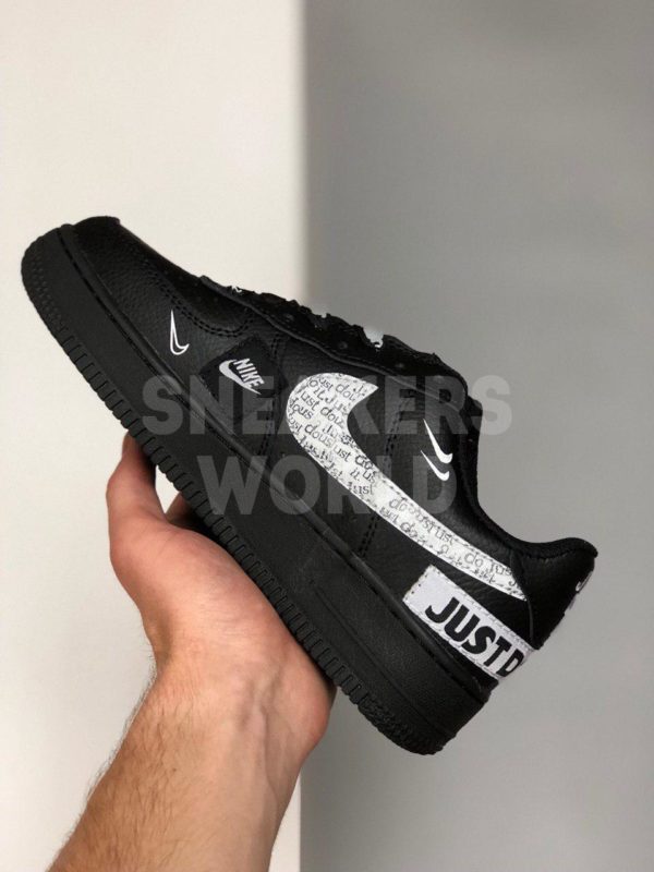 Nike-Air-Force-1-Just-Do-It-chernye-color-black