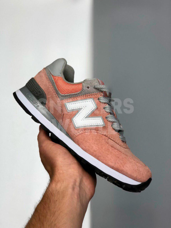 New-Balance-574-persikovye