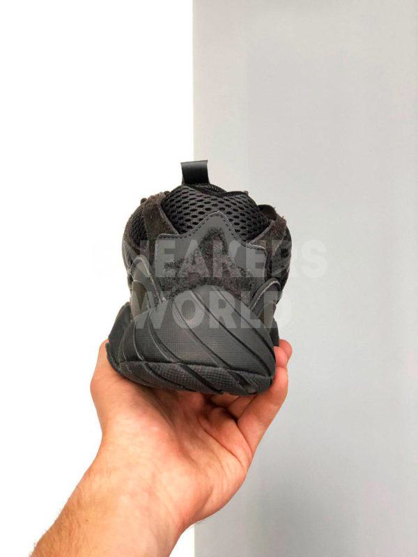 Adidas-Yeezy-Boost-500-Blush-chernye-color-black