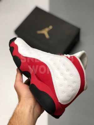 Air Jordan 13 Retro бело-красные