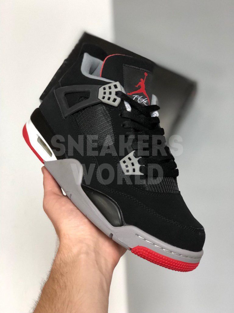 Air Jordan 4 Retro