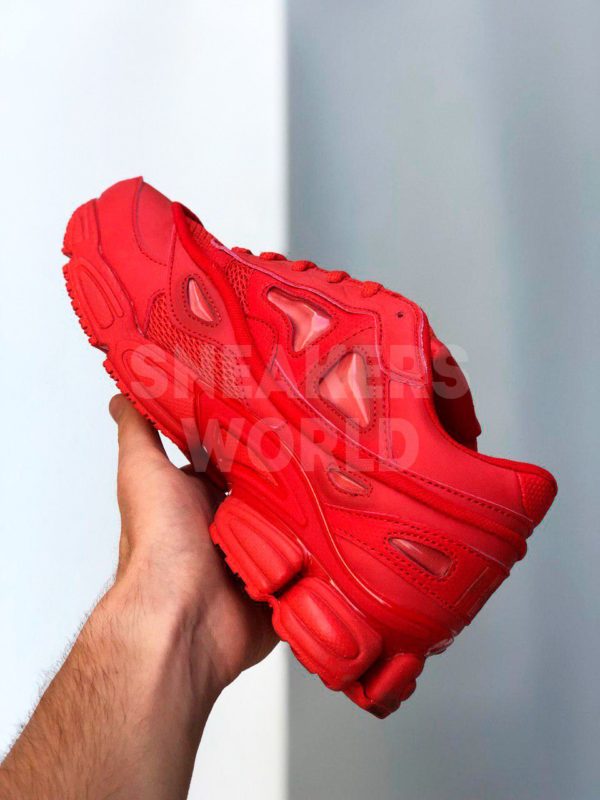 Adidas-Raf-Simons-Ozweego-krasnye-color-red