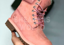 Botinki-Timberland-rozovye-s-meckhom