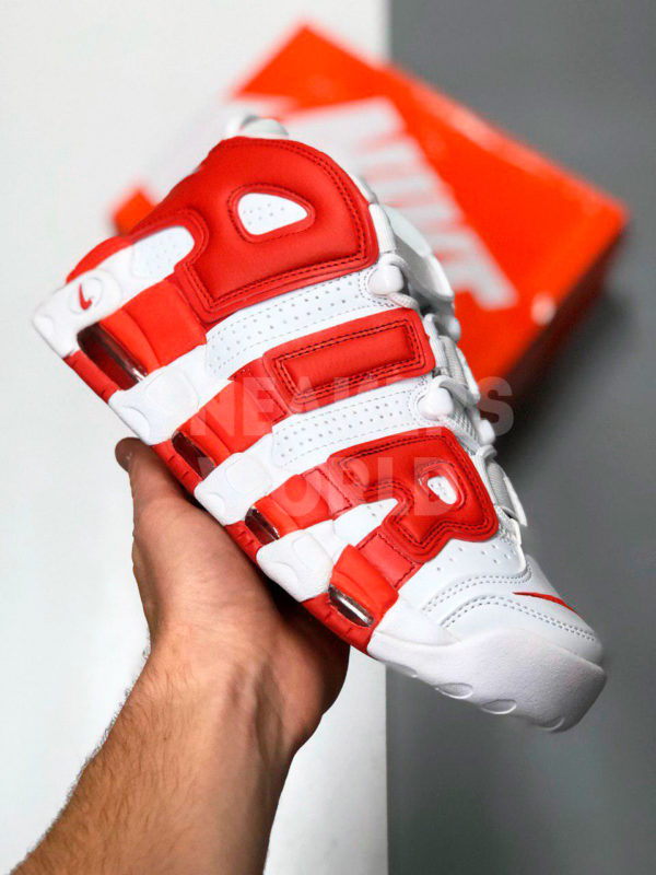 Nike-Air-More-Uptempo-beloye-krasnye-color-white-red
