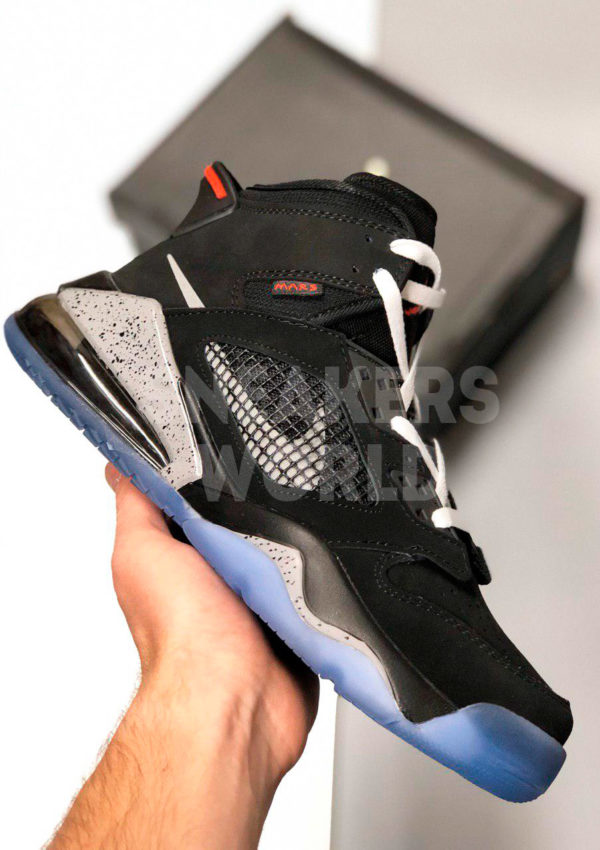 Nike-Air-Jordan-Mars-270-chernye-color-black