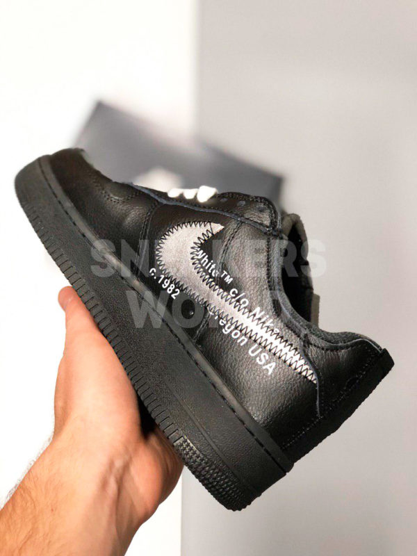 Nike-Air-Force-1-x-Off-White-moma-chernye-color-black-kupit-v