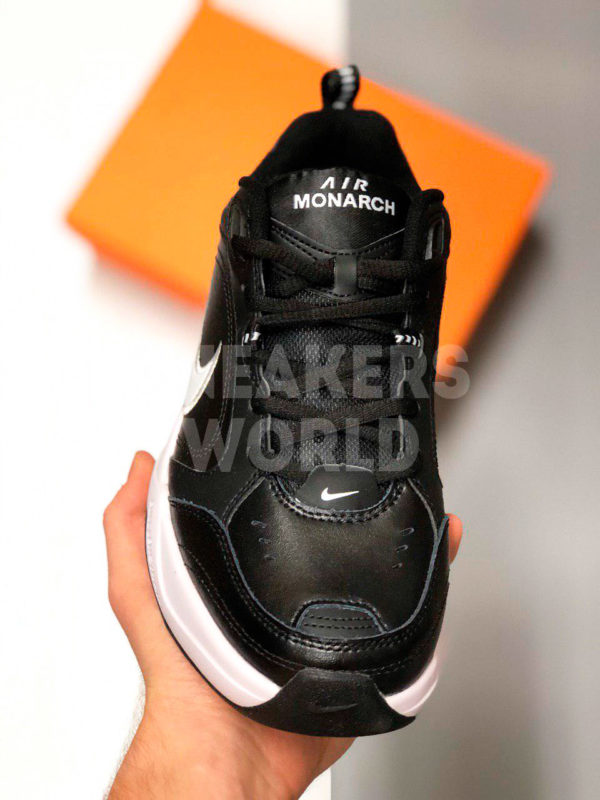 Nike-Air-Monarch-4-cherno-belye-color-black