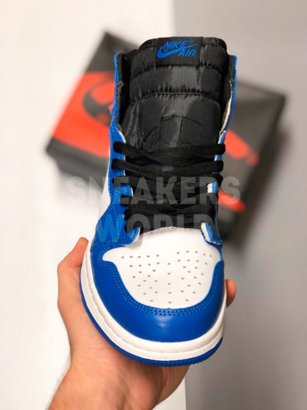 Nike-Air-Jordan-1-Retro-sine-belye-color-blue-white-kupit