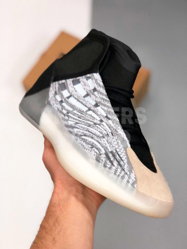 Adidas-Yeezy-Boost-Basketball-Quantum-color-black-white-grey-kupit-v-spb-muzskye