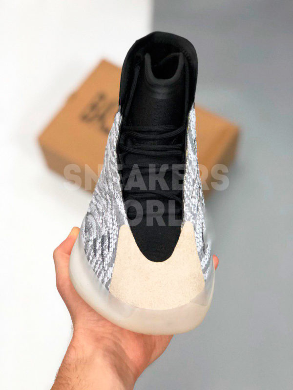 Adidas-Yeezy-Boost-Basketball-Quantum-color-black-white-grey-kupit-v