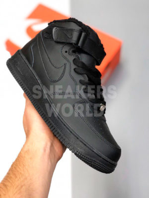 Nike Air Force 1 Low черные с мехом
