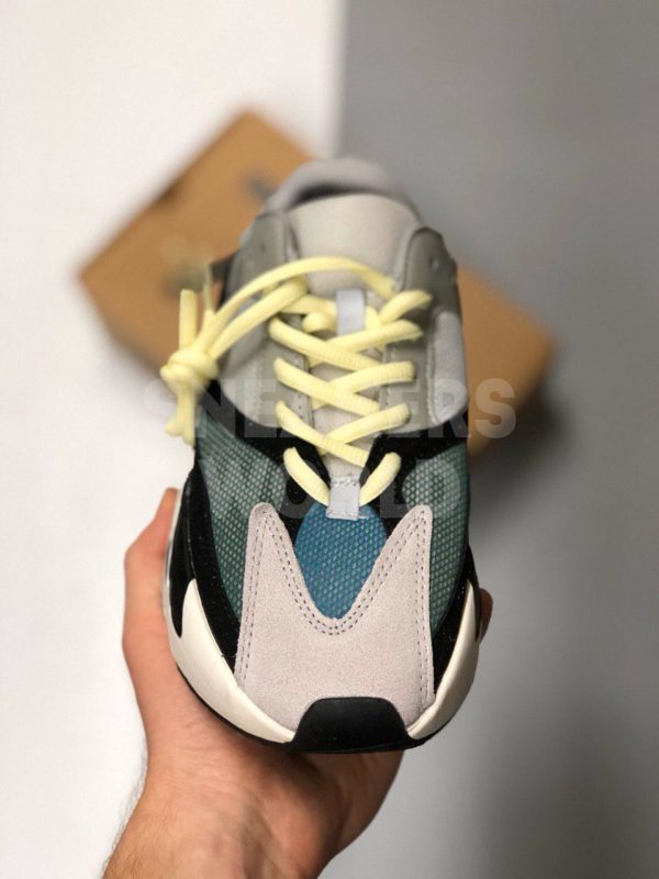 Adidas-Yeezy-Boost-700-color-kupit-v-spb-pitere