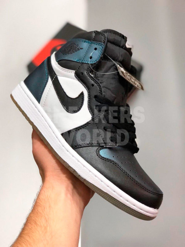 Nike-Air-Jordan-1-Retro-High-color