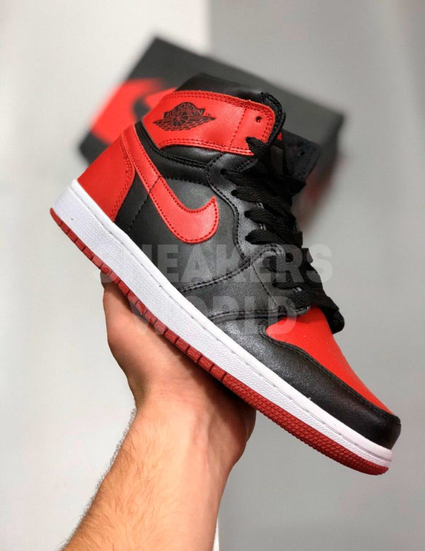 Nike-Air-Jordan-1-Retro-High-Black-Red