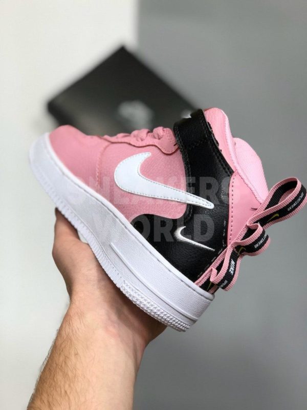 Nike-Air-Force-1-lv8-utility-mid-rozovye-color-pink-kupit-v