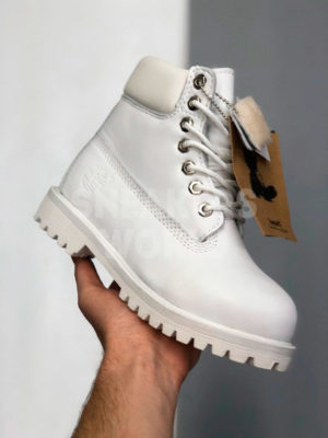 Женские ботинки Timberland белые с мехом