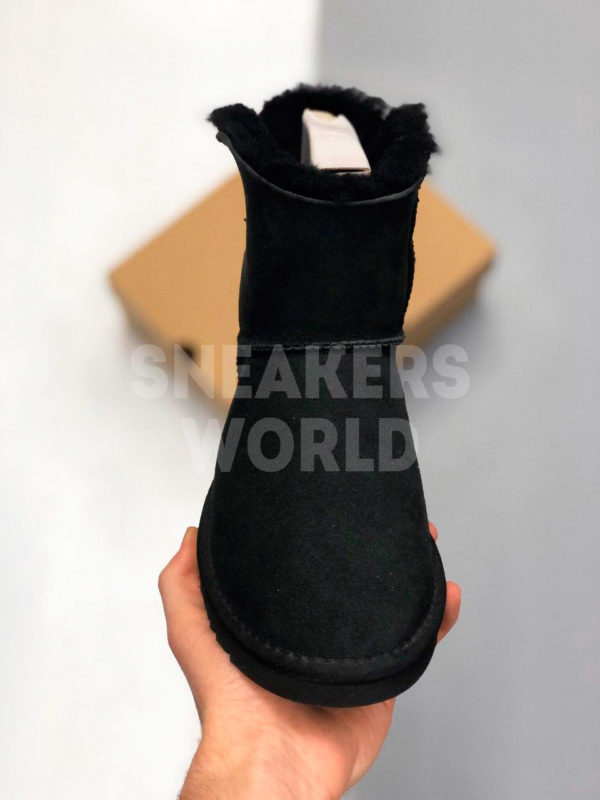 Ugg-Australia-chernye-s-bantikom-color-black-kupit-v-spb