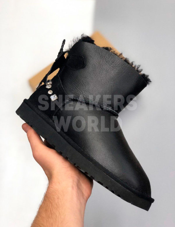 UGG-Australia-Mini-Bailey-Bow-s-bantikom-color-black-leather-kupit-v-spb