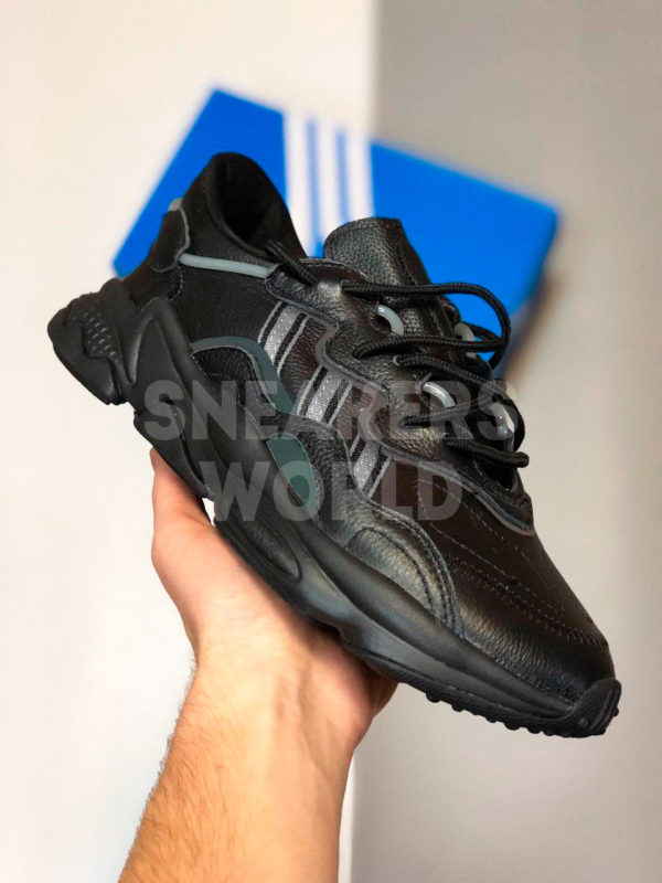 Adidas-Ozweego-chernye-color-black-kupit-v-spb