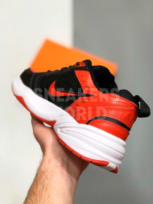 Nike-Air-Monarch-4-chernye-krasnye-color