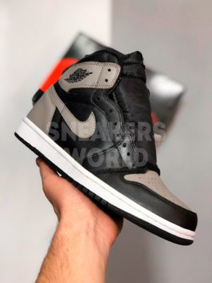 Nike Air Jordan 1 Retro черно-серые