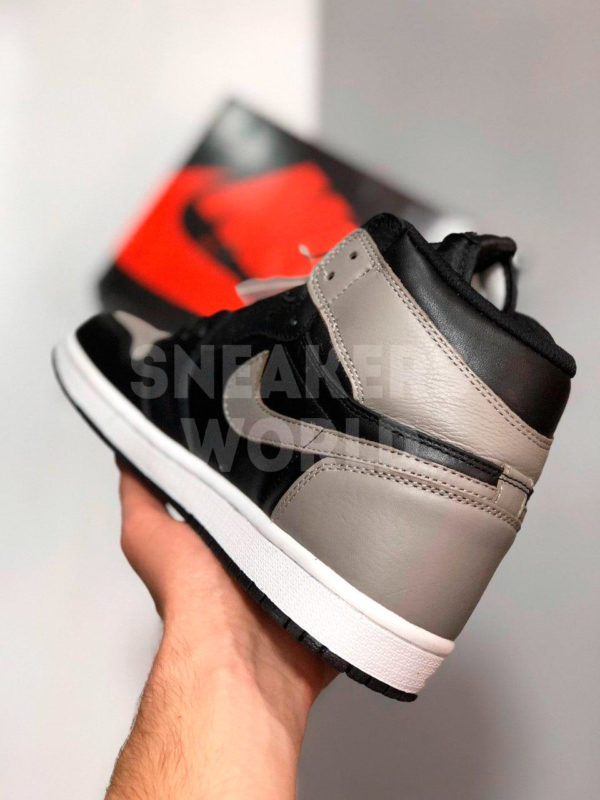 Nike Air Jordan 1 Retro cherno-serye-color black-grey