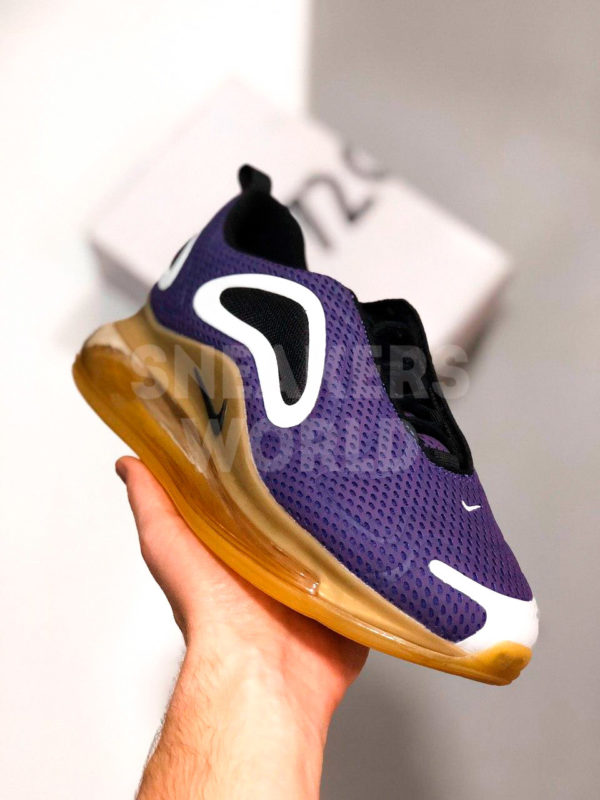 Nike-Air-Max-720-fioletovye-color-violet-kupit-v-spb