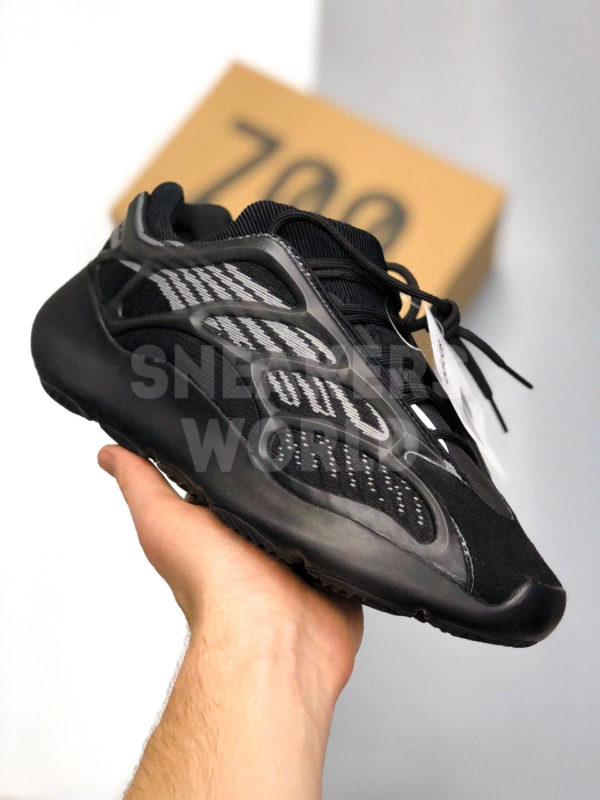 Adidas-Yeezy-Boost-700-V3-Azael-Black-color