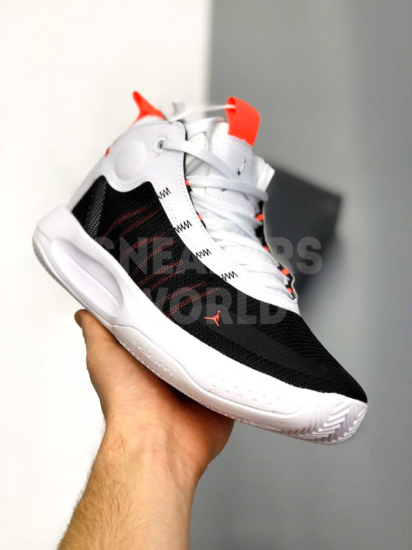 Jordan-Jumpman-2020-color-white-black-red-kupit