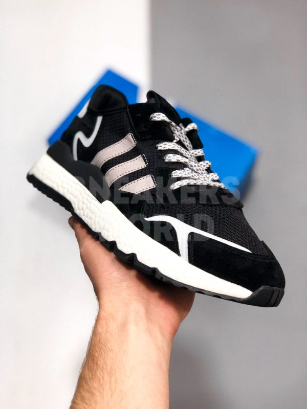 Adidas-Nite-Jogger-chernye-color-black-white-kupit-v-spb