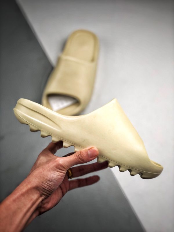 Adidas Yeezy Slide Bone купить в спб