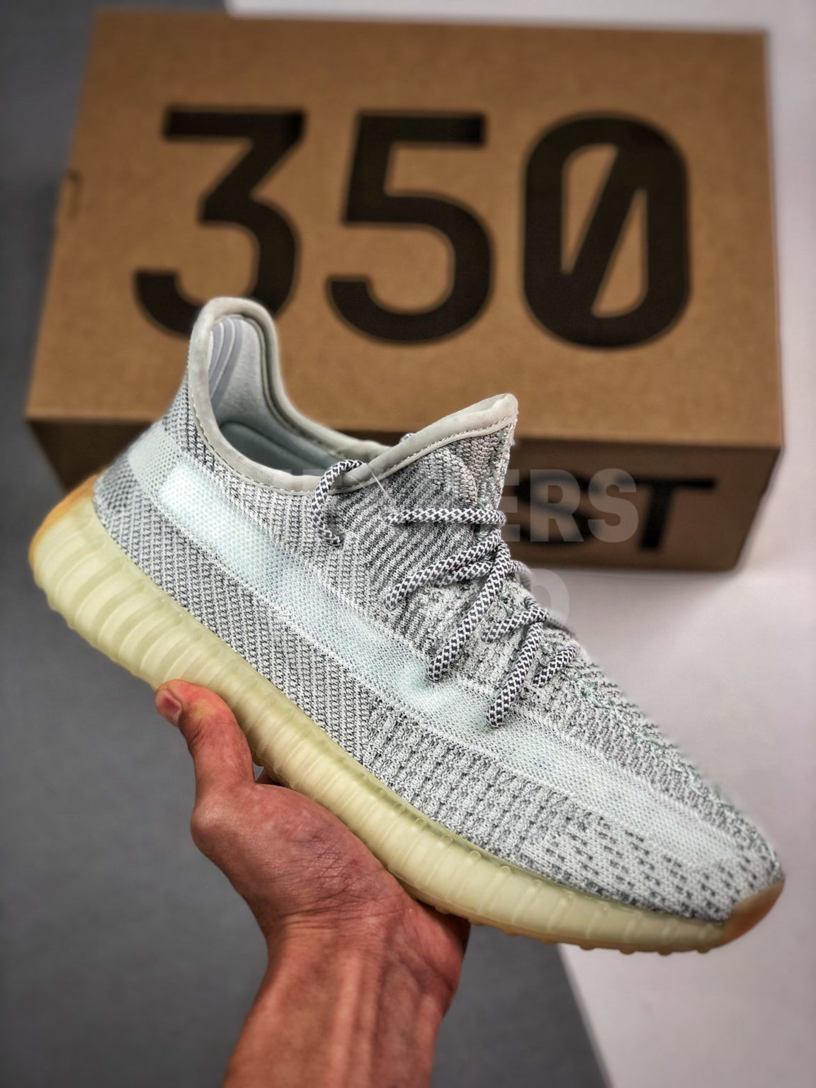 Adidas Yeezy Boost 350 V2 Yeshaya