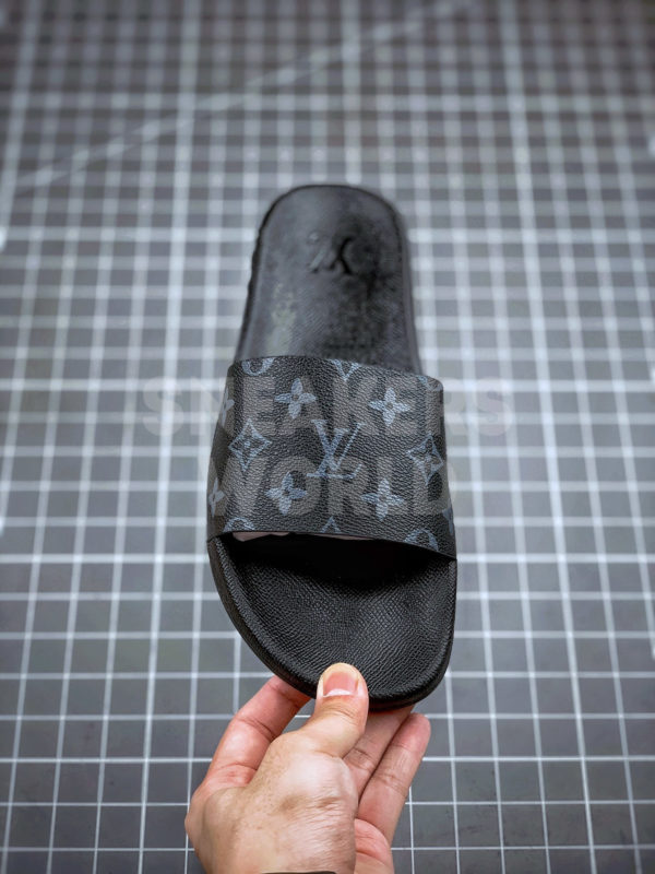 Шлепанцы Louis Vuitton мужские черные где купить в