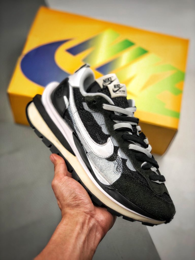 Sacai x Nike Pegasus VaporFly