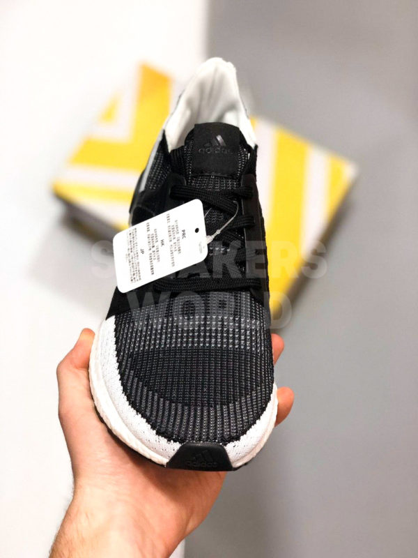 Кроссовки Adidas Ultra Boost черные белые купить