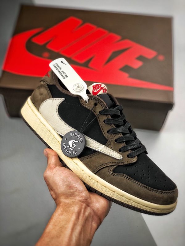 Travis Scott x Air Jordan 1 Low