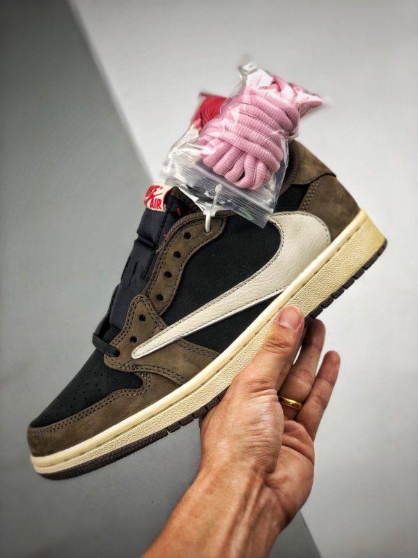 Travis Scott x Air Jordan 1 Low где купить в спб