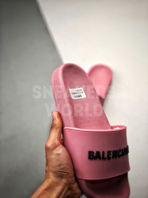 Тапки Balenciaga розовые где купить в спб