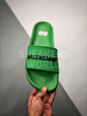 Шлепанцы Balenciaga зеленые