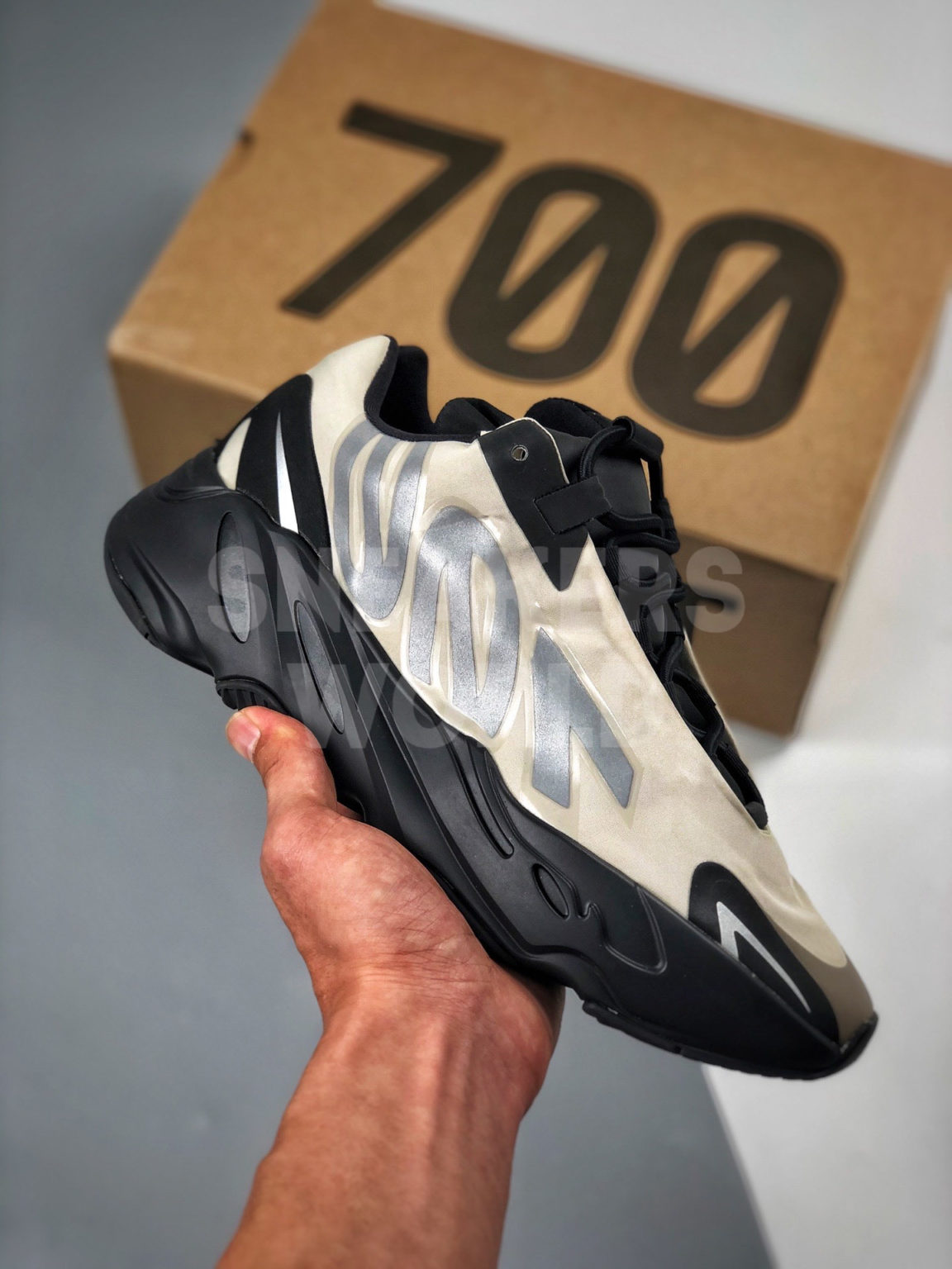 Adidas Yeezy 700 MNVN Bone