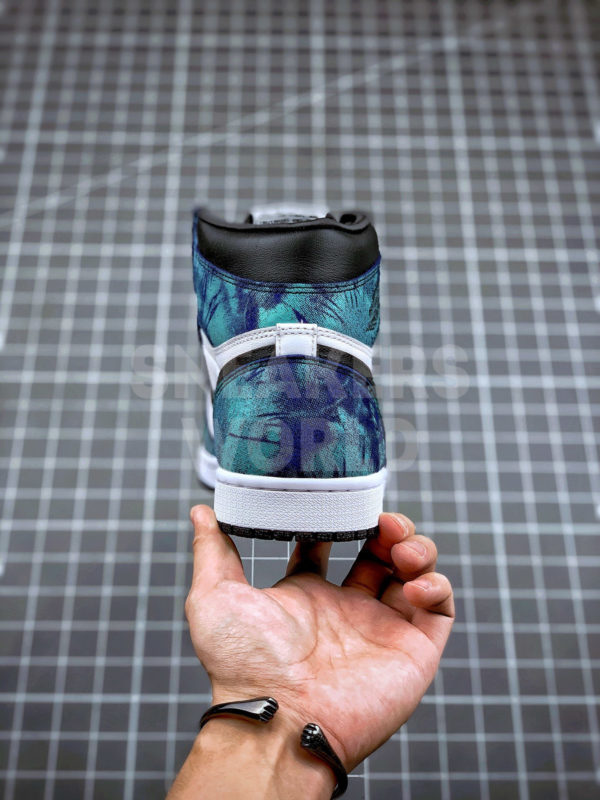 Air Jordan 1 Retro High Tie Dye где